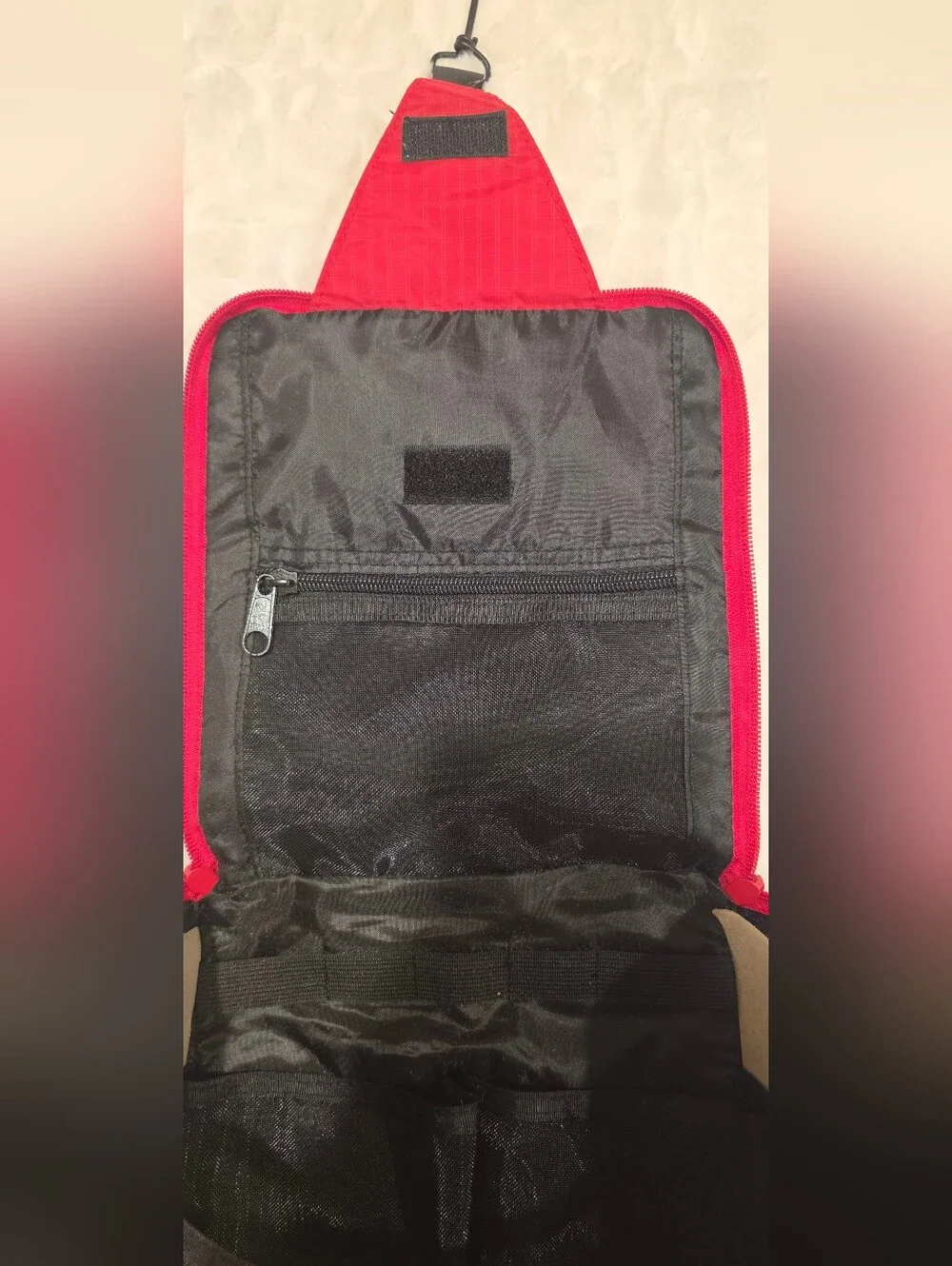NWT Set of 2 Vintage Hanging American Tourister Toiletry Bags
